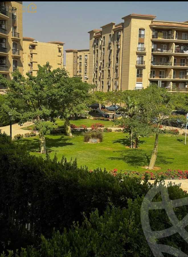 https://aqarmap.com.eg/en/listing/6354352-for-sale-cairo-new-cairo-lrhb-city-phase-8