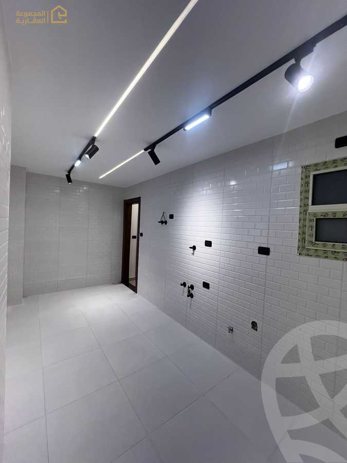 https://aqarmap.com.eg/en/listing/6355897-for-sale-cairo-new-cairo-lrhb-city-phase-1-alabnoudi-st