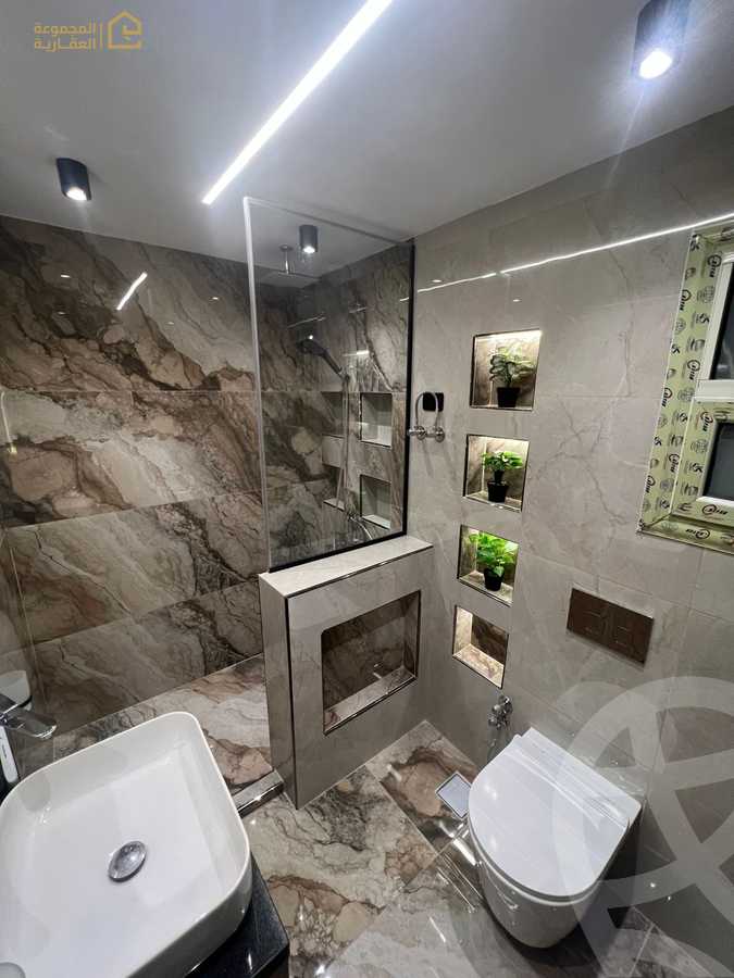 https://aqarmap.com.eg/en/listing/6355897-for-sale-cairo-new-cairo-lrhb-city-phase-1-alabnoudi-st