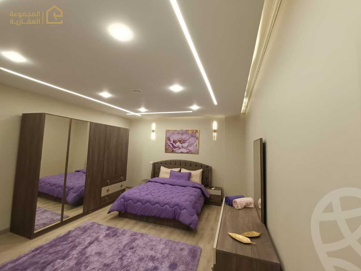 https://aqarmap.com.eg/ar/listing/6360156-for-rent-cairo-new-cairo-lrhb-city-phase-8