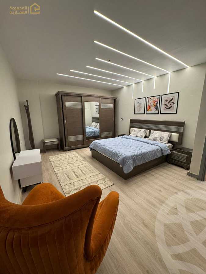 https://aqarmap.com.eg/en/listing/6360191-for-rent-cairo-new-cairo-lrhb-city-phase-8