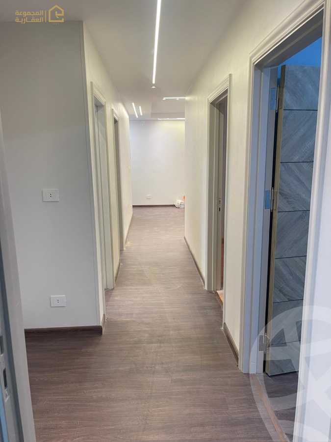 https://aqarmap.com.eg/en/listing/6360325-for-sale-cairo-new-cairo-lrhb-city-phase-1-ahmed-rami-st