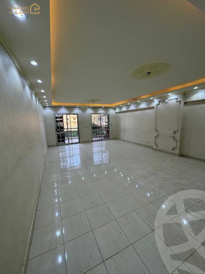 https://aqarmap.com.eg/en/listing/6375160-for-sale-cairo-new-cairo-lrhb-city-mtdd-lrhb-phase-9