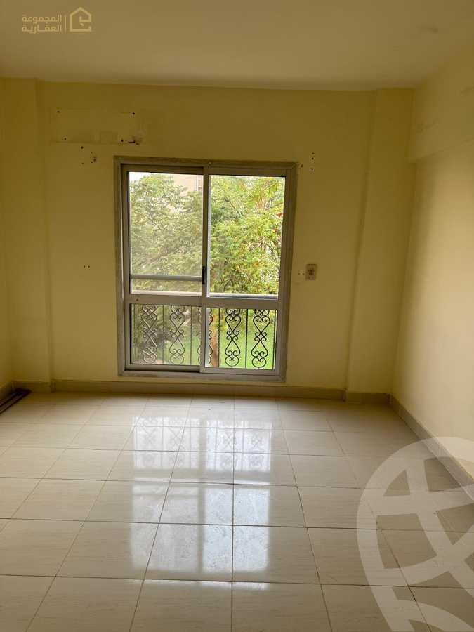 https://aqarmap.com.eg/en/listing/6375160-for-sale-cairo-new-cairo-lrhb-city-mtdd-lrhb-phase-9