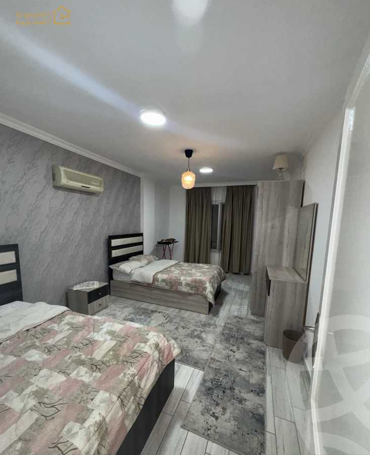 https://aqarmap.com.eg/ar/listing/6380525-for-rent-cairo-new-cairo-lrhb-city-phase-2-osama-ibn-zaid-st