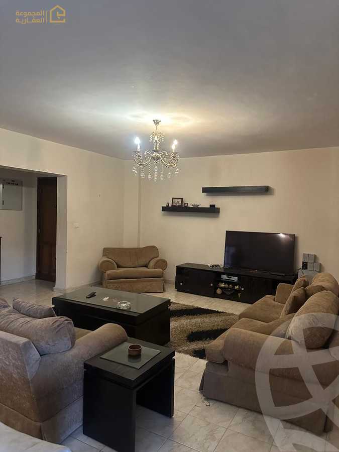 https://aqarmap.com.eg/ar/listing/6380651-for-sale-cairo-new-cairo-lrhb-city-phase-5-ibn-al-nafees-st