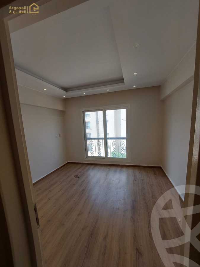 https://aqarmap.com.eg/ar/listing/6380710-for-sale-cairo-new-cairo-lrhb-city-phase-7