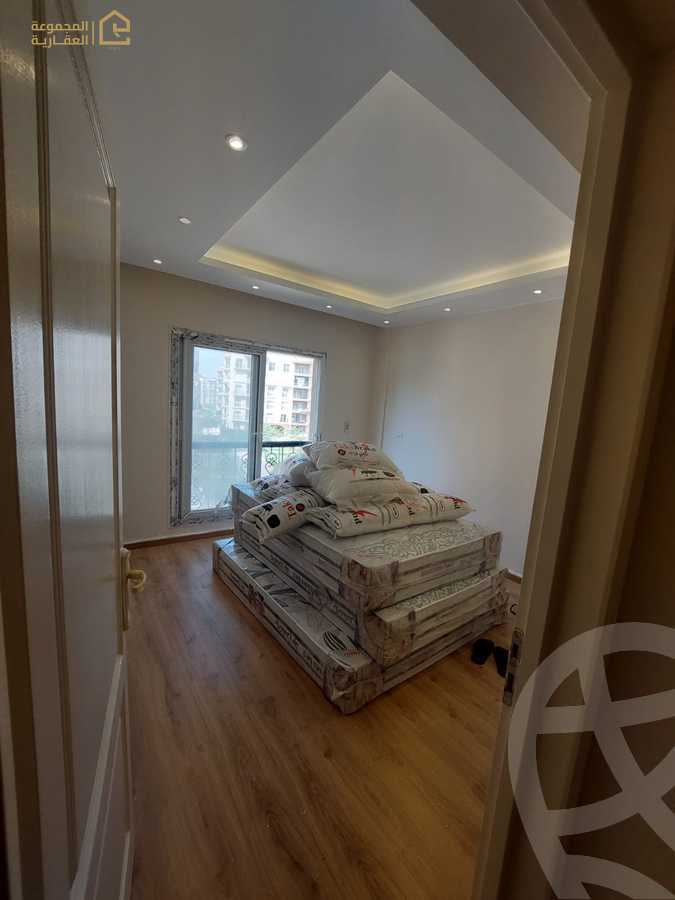 https://aqarmap.com.eg/ar/listing/6380710-for-sale-cairo-new-cairo-lrhb-city-phase-7