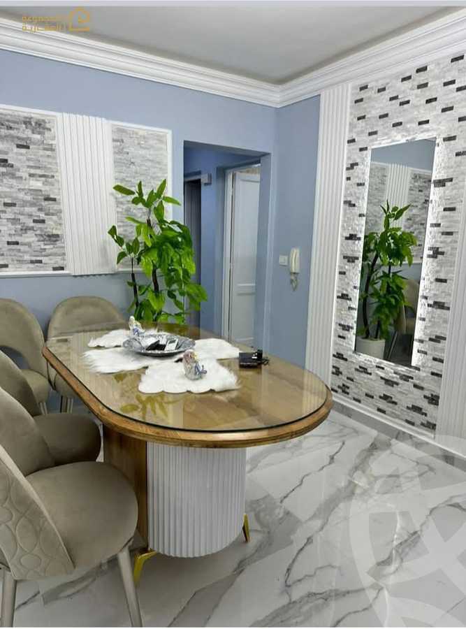 https://aqarmap.com.eg/ar/listing/6383194-for-rent-cairo-new-cairo-lrhb-city-phase-8