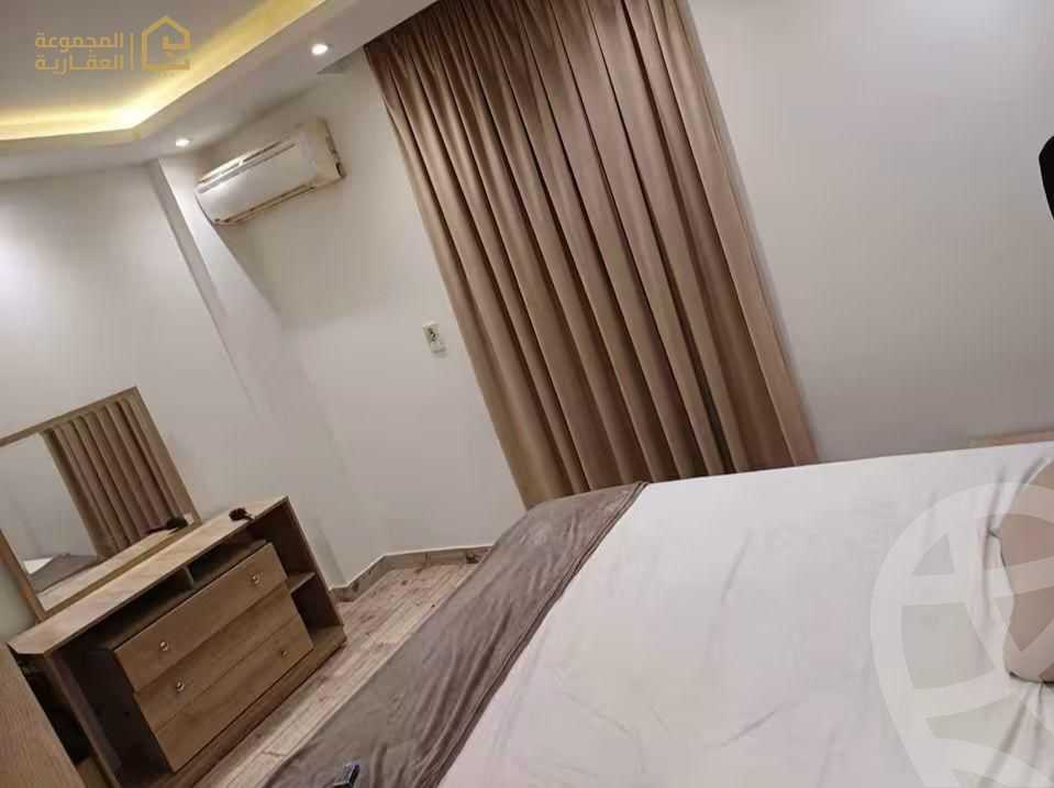 https://aqarmap.com.eg/ar/listing/6432222-for-rent-cairo-new-cairo-lrhb-city-phase-5-talaat-mostafa-st