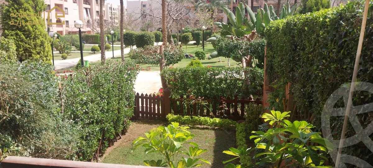 https://aqarmap.com.eg/en/listing/6530904-for-sale-cairo-new-cairo-lrhb-city-phase-5-talaat-mostafa-st