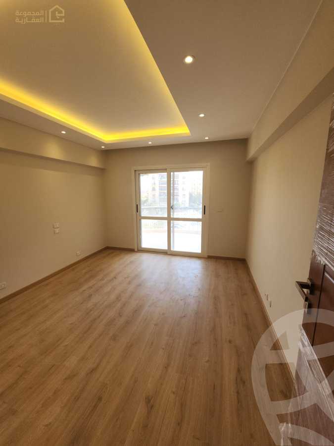 https://aqarmap.com.eg/en/listing/6540324-for-sale-cairo-new-cairo-lrhb-city-phase-8