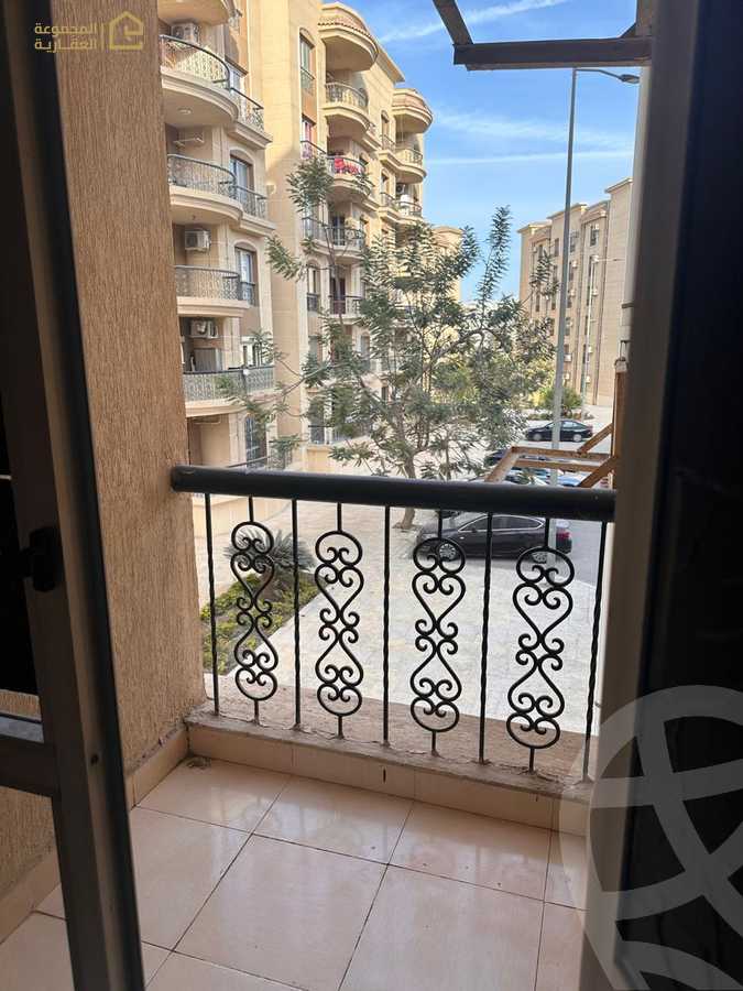 https://aqarmap.com.eg/ar/listing/6547624-for-rent-cairo-new-cairo-lrhb-city-phase-8
