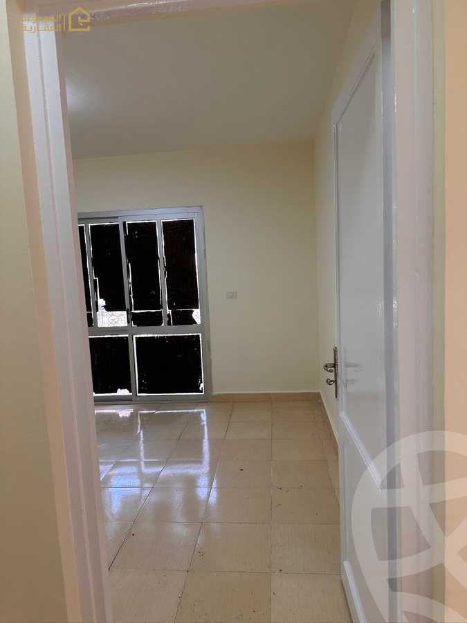 https://aqarmap.com.eg/ar/listing/6547624-for-rent-cairo-new-cairo-lrhb-city-phase-8