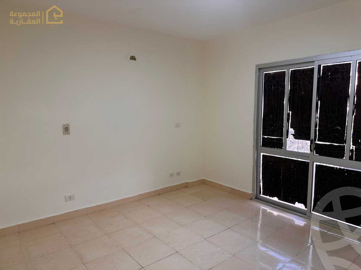 https://aqarmap.com.eg/ar/listing/6547624-for-rent-cairo-new-cairo-lrhb-city-phase-8