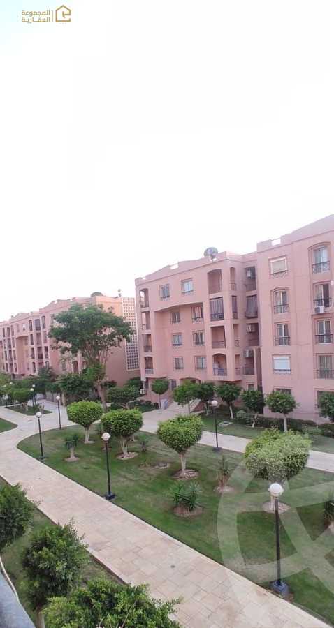 https://aqarmap.com.eg/ar/listing/6553613-for-sale-cairo-new-cairo-lrhb-city-phase-1-ahmed-rami-st