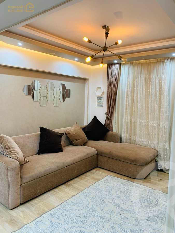 https://aqarmap.com.eg/en/listing/6558607-for-rent-cairo-new-cairo-lrhb-city-phase-8