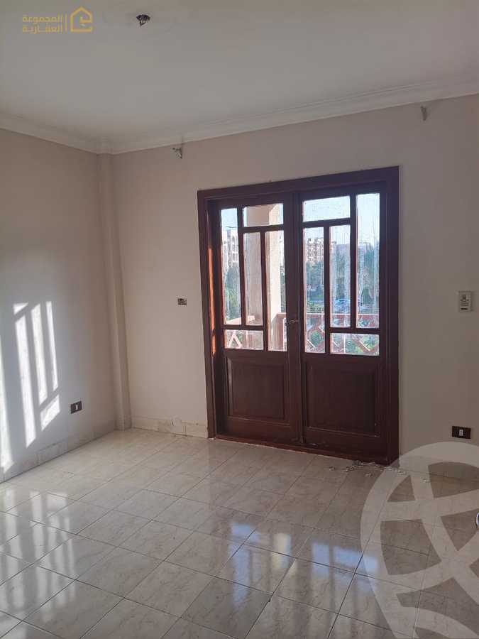 https://aqarmap.com.eg/ar/listing/6566909-for-rent-cairo-new-cairo-lrhb-city-phase-5-talaat-mostafa-st