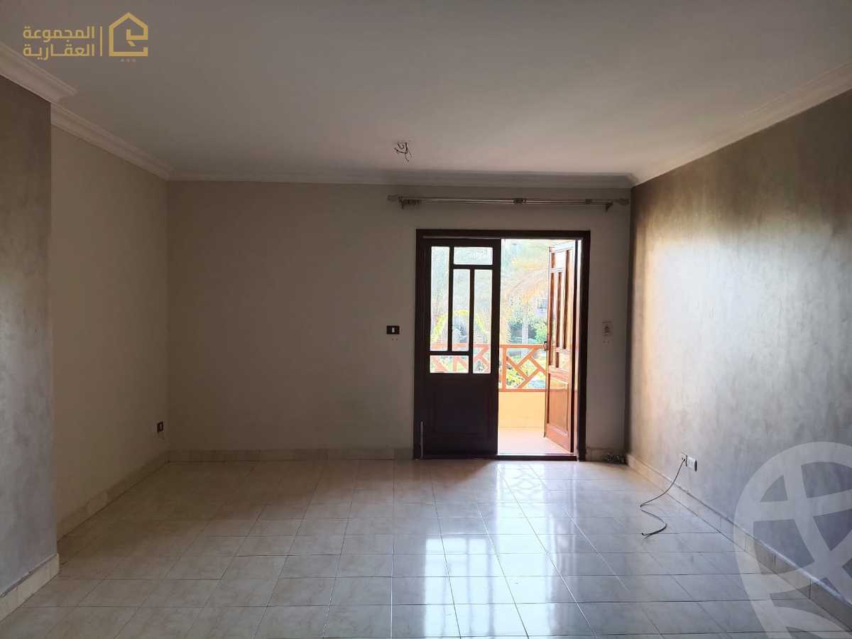 https://aqarmap.com.eg/ar/listing/6566909-for-rent-cairo-new-cairo-lrhb-city-phase-5-talaat-mostafa-st