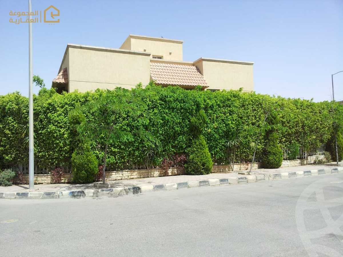 https://aqarmap.com.eg/ar/listing/6569651-for-sale-cairo-new-cairo-lrhb-city-phase-1-alabnoudi-st