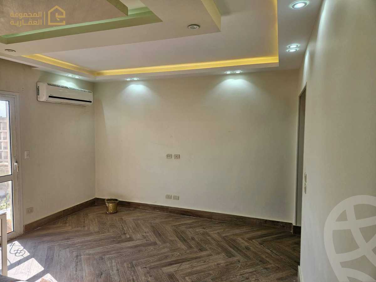 https://aqarmap.com.eg/ar/listing/6571332-for-sale-cairo-new-cairo-lrhb-city-phase-7