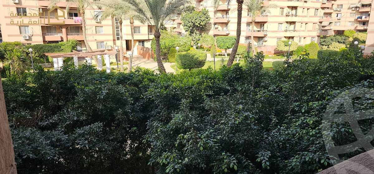 https://aqarmap.com.eg/en/listing/6584107-for-sale-cairo-new-cairo-lrhb-city-phase-4-mohammed-farid-st