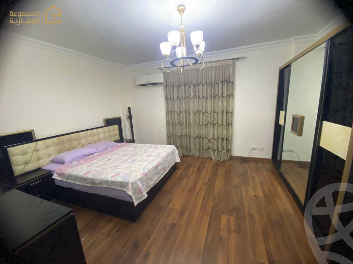 https://aqarmap.com.eg/ar/listing/6584255-for-sale-cairo-new-cairo-lrhb-city-phase-8