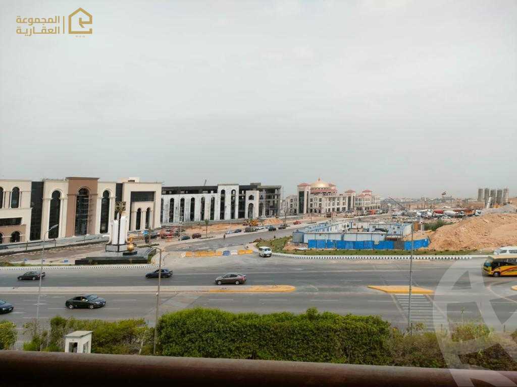 https://aqarmap.com.eg/en/listing/6584353-for-sale-cairo-new-cairo-lrhb-city-phase-4-mohammed-farid-st