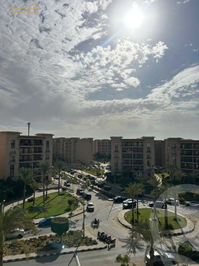 https://aqarmap.com.eg/en/listing/6590672-for-sale-cairo-new-cairo-lrhb-city-phase-7