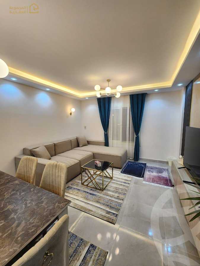 https://aqarmap.com.eg/ar/listing/6627675-for-rent-cairo-new-cairo-lrhb-city-phase-1-ahmed-rami-st
