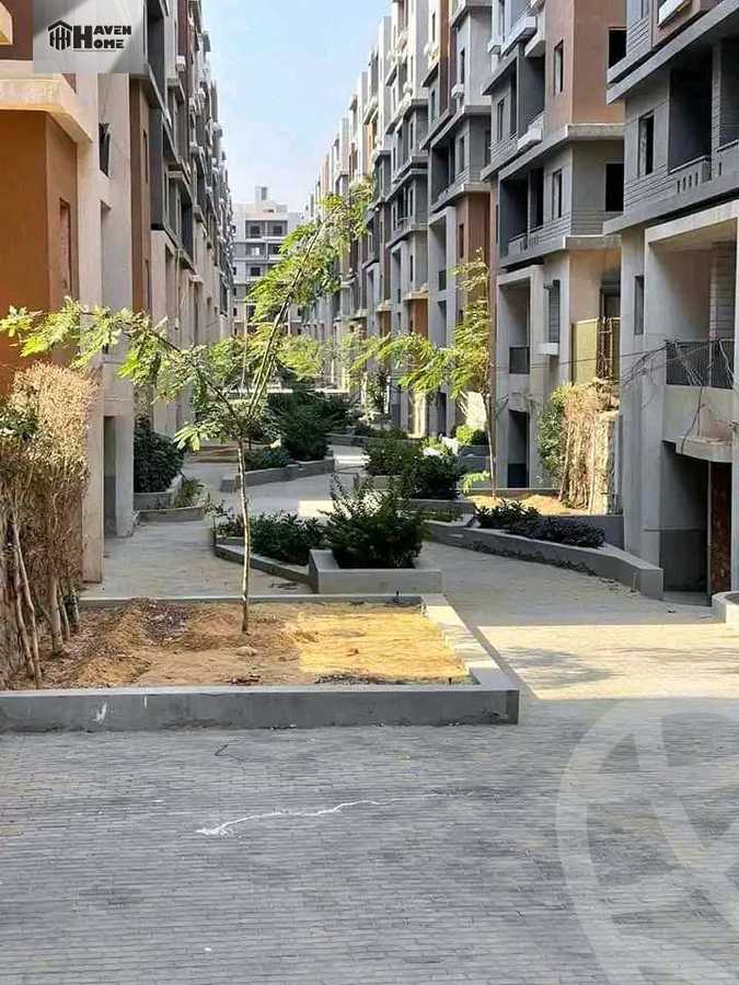 https://aqarmap.com.eg/ar/listing/5679522-for-sale-cairo-6th-of-october-hadaeq-october-kmbwnd-fy-hdyq-ktwbr-kmbwnd-brym-fynyw-mykst