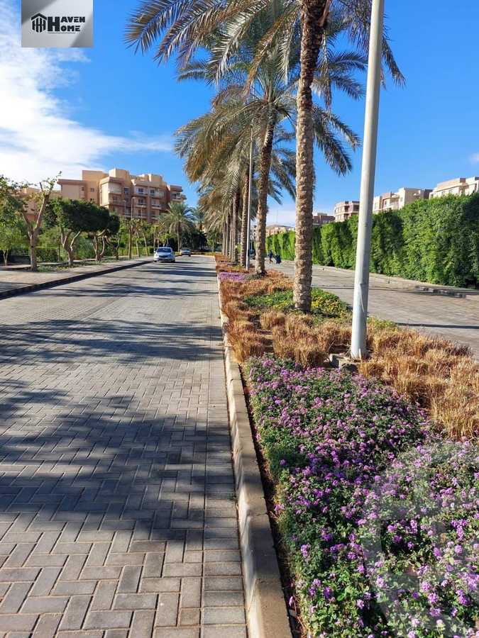 https://aqarmap.com.eg/ar/listing/5689537-for-sale-cairo-6th-of-october-hadaeq-october-kmbwnd-fy-hdyq-ktwbr-ashgar-city