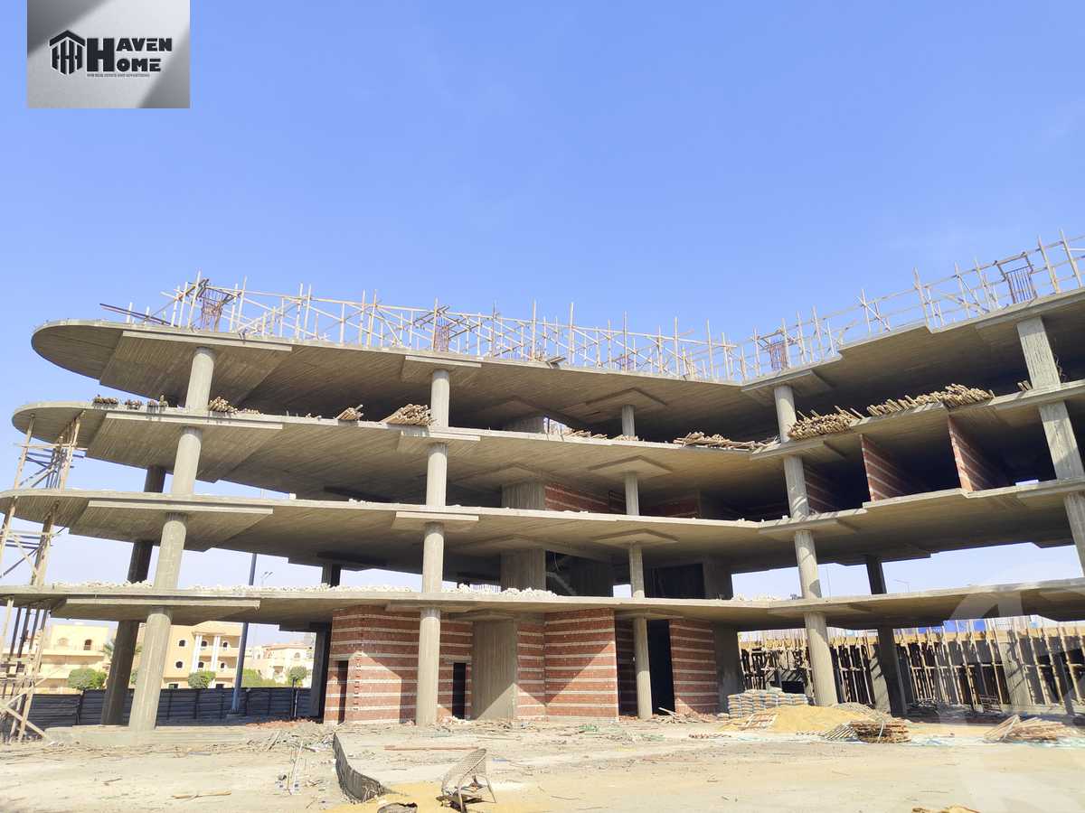 https://aqarmap.com.eg/en/listing/5935379-for-sale-cairo-6th-of-october-compounds-val-plaza-mall-jawad