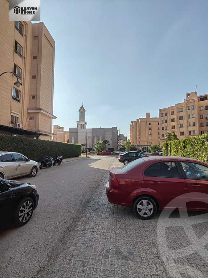 https://aqarmap.com.eg/ar/listing/6359334-for-sale-cairo-6th-of-october-hadaeq-october-kmbwnd-fy-hdyq-ktwbr-green-town-compound-qebaa