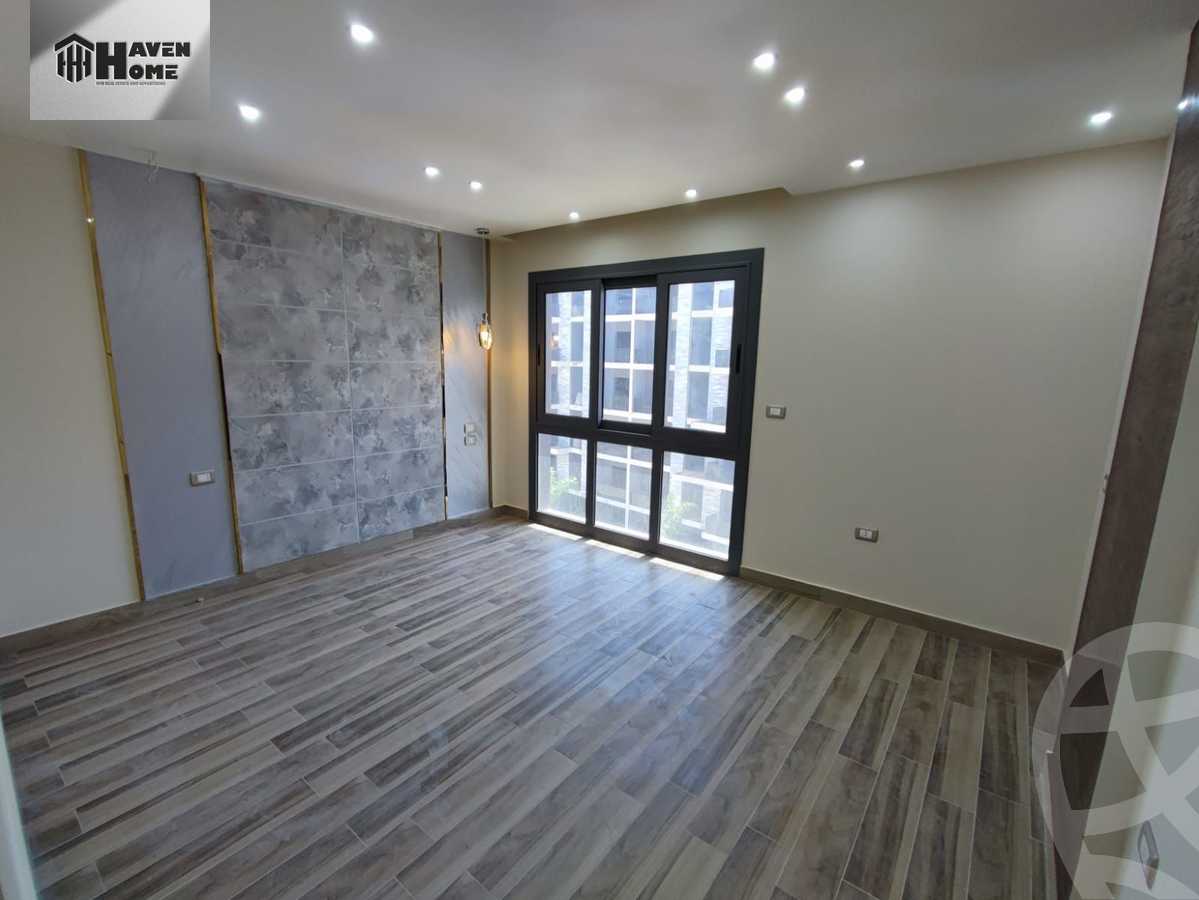 https://aqarmap.com.eg/ar/listing/6363604-for-sale-cairo-6th-of-october-hadaeq-october-kmbwnd-fy-hdyq-ktwbr-sun-capital