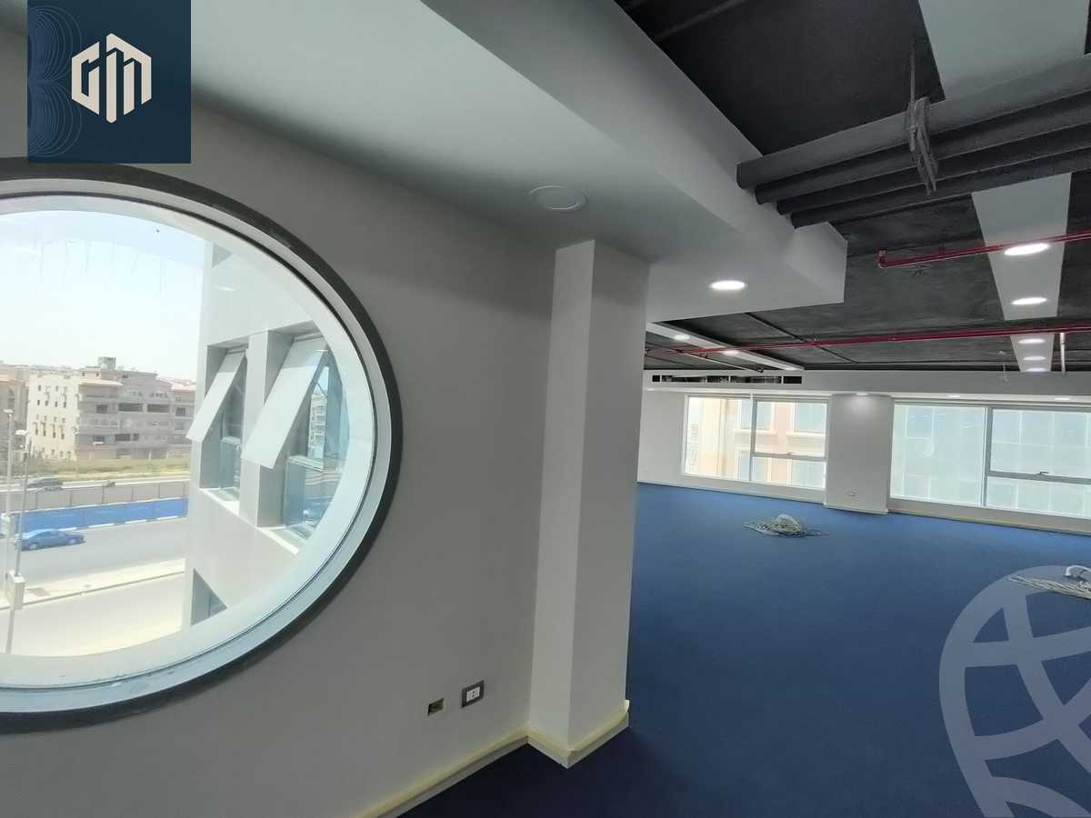 https://aqarmap.com.eg/ar/listing/2922855-for-rent-cairo-new-cairo-ltjm-lkhms-90th-street-90th:-between-mountain-view-roundabout-and-auc