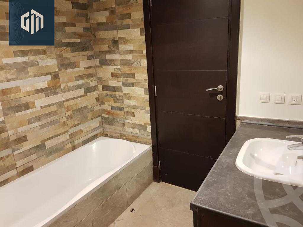 https://aqarmap.com.eg/ar/listing/3533607-for-rent-cairo-mokattam-compounds-uptown-cairo
