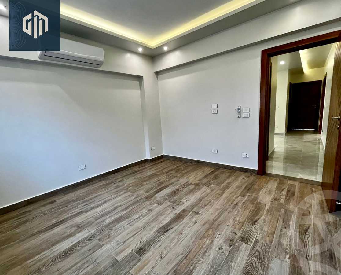 https://aqarmap.com.eg/en/listing/4070943-for-rent-cairo-new-cairo-compounds-mountain-view-hyde-park