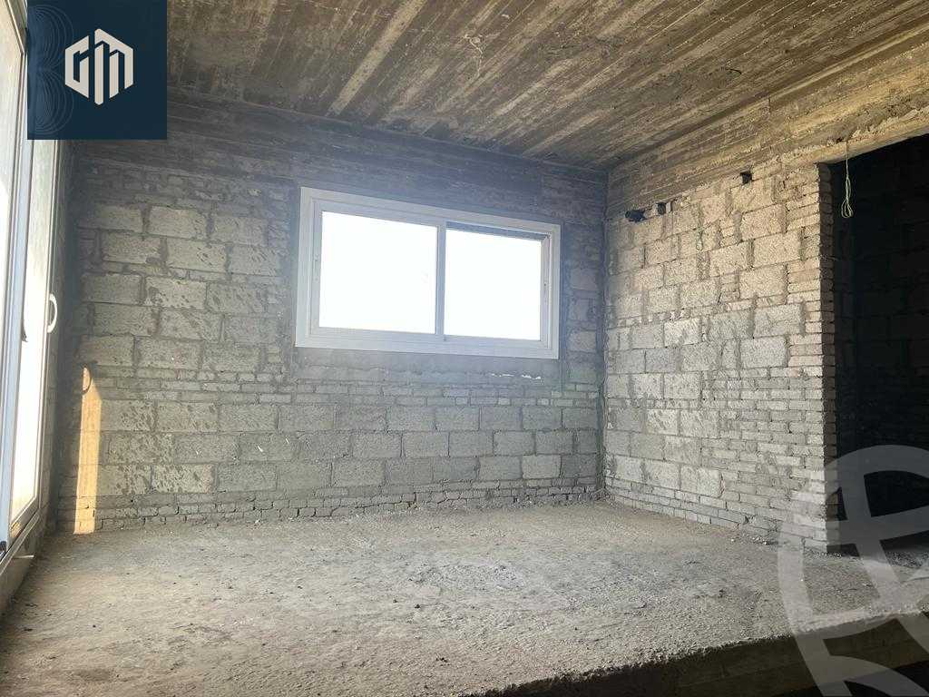 https://aqarmap.com.eg/ar/listing/4575886-for-sale-cairo-new-cairo-compounds-mountain-view-hyde-park