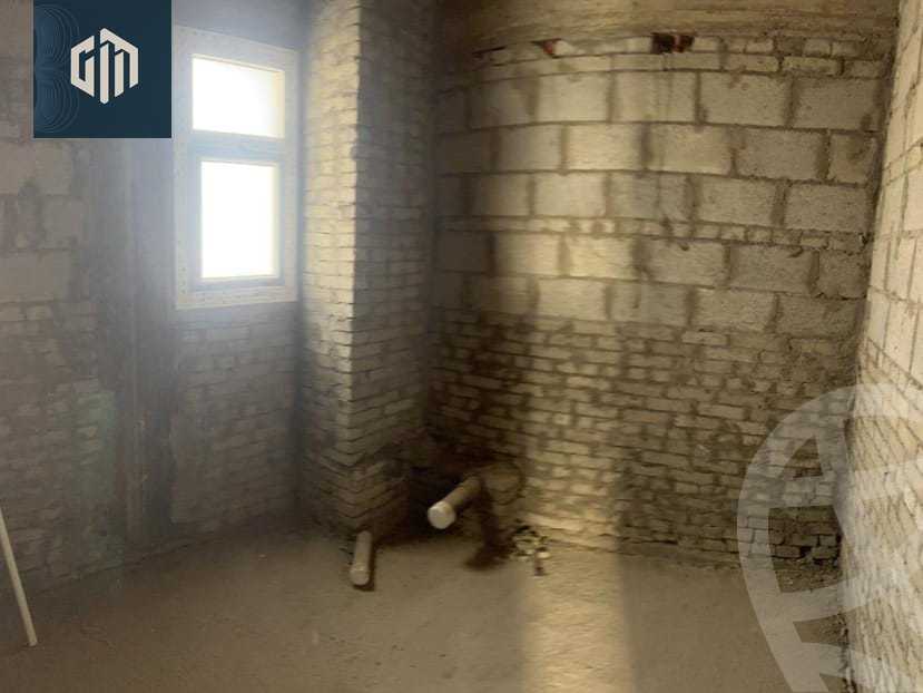 https://aqarmap.com.eg/ar/listing/4575886-for-sale-cairo-new-cairo-compounds-mountain-view-hyde-park