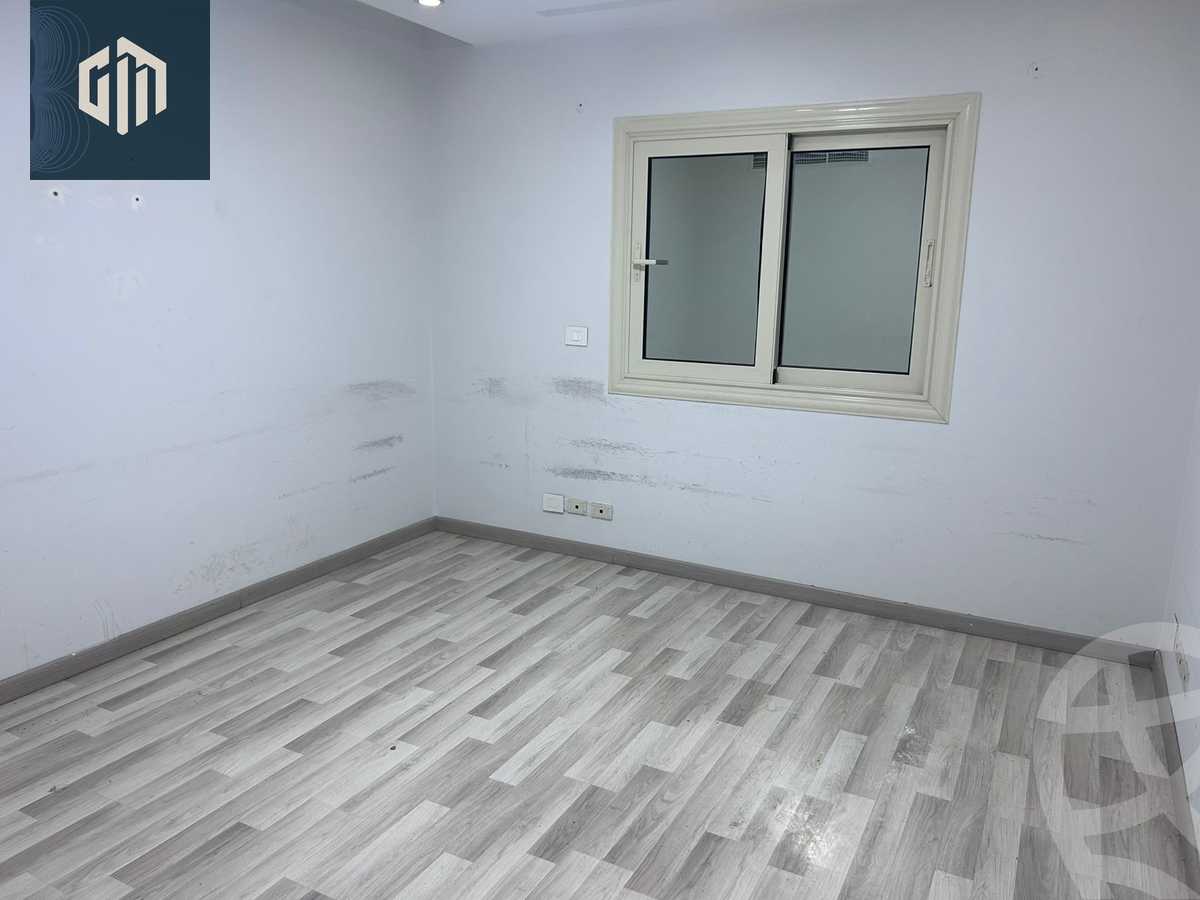 https://aqarmap.com.eg/ar/listing/5310124-for-rent-cairo-new-cairo-compounds-tryfywm-byzns-kwmblks-nm-llttwyr