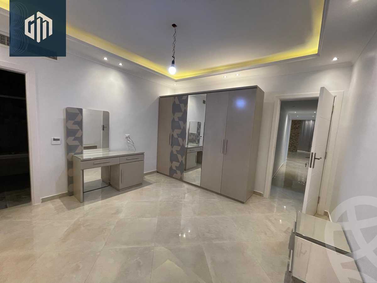 https://aqarmap.com.eg/ar/listing/5540054-for-sale-cairo-new-cairo-lmstqbl-syty-compounds-kmbwnd-l-myrd-lmstqbl