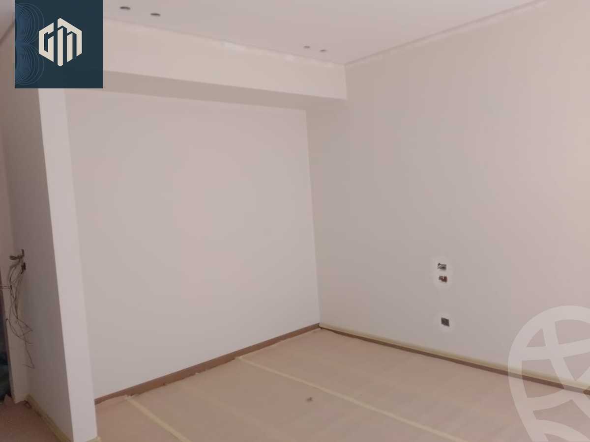 https://aqarmap.com.eg/en/listing/5640388-for-sale-cairo-new-cairo-compounds-lakeview-residence