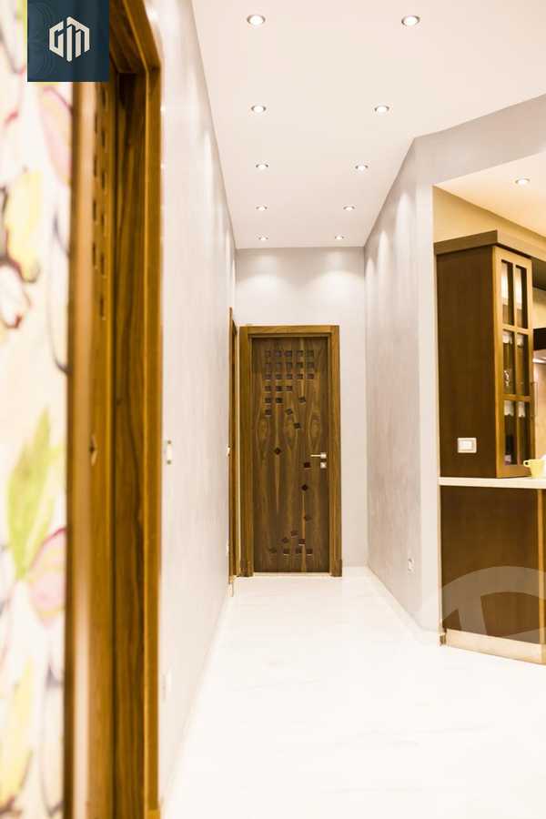 https://aqarmap.com.eg/en/listing/5753416-for-sale-cairo-new-cairo-compounds-hayat-heights