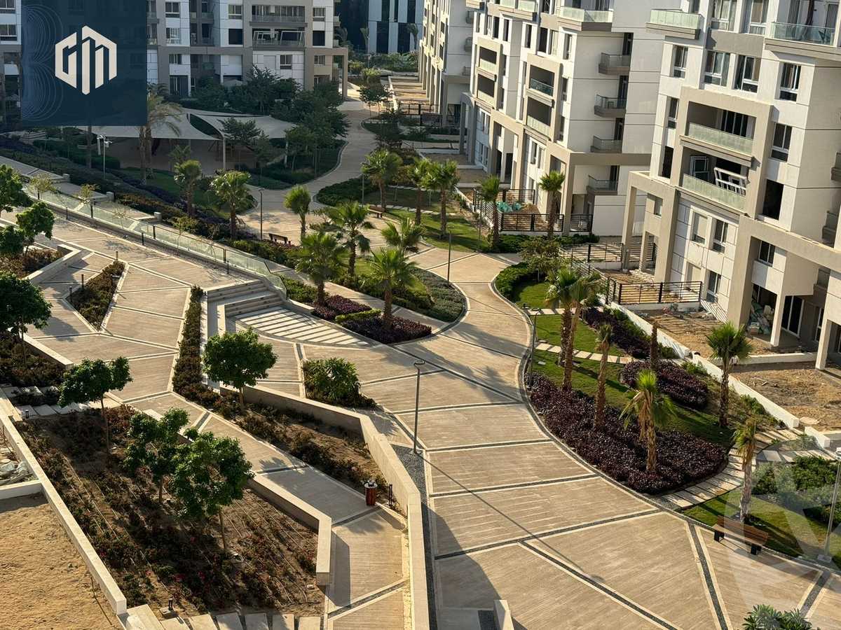 https://aqarmap.com.eg/en/listing/5758279-for-sale-cairo-new-cairo-compounds-hyde-park