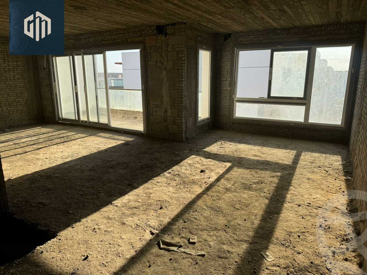 https://aqarmap.com.eg/en/listing/5758279-for-sale-cairo-new-cairo-compounds-hyde-park