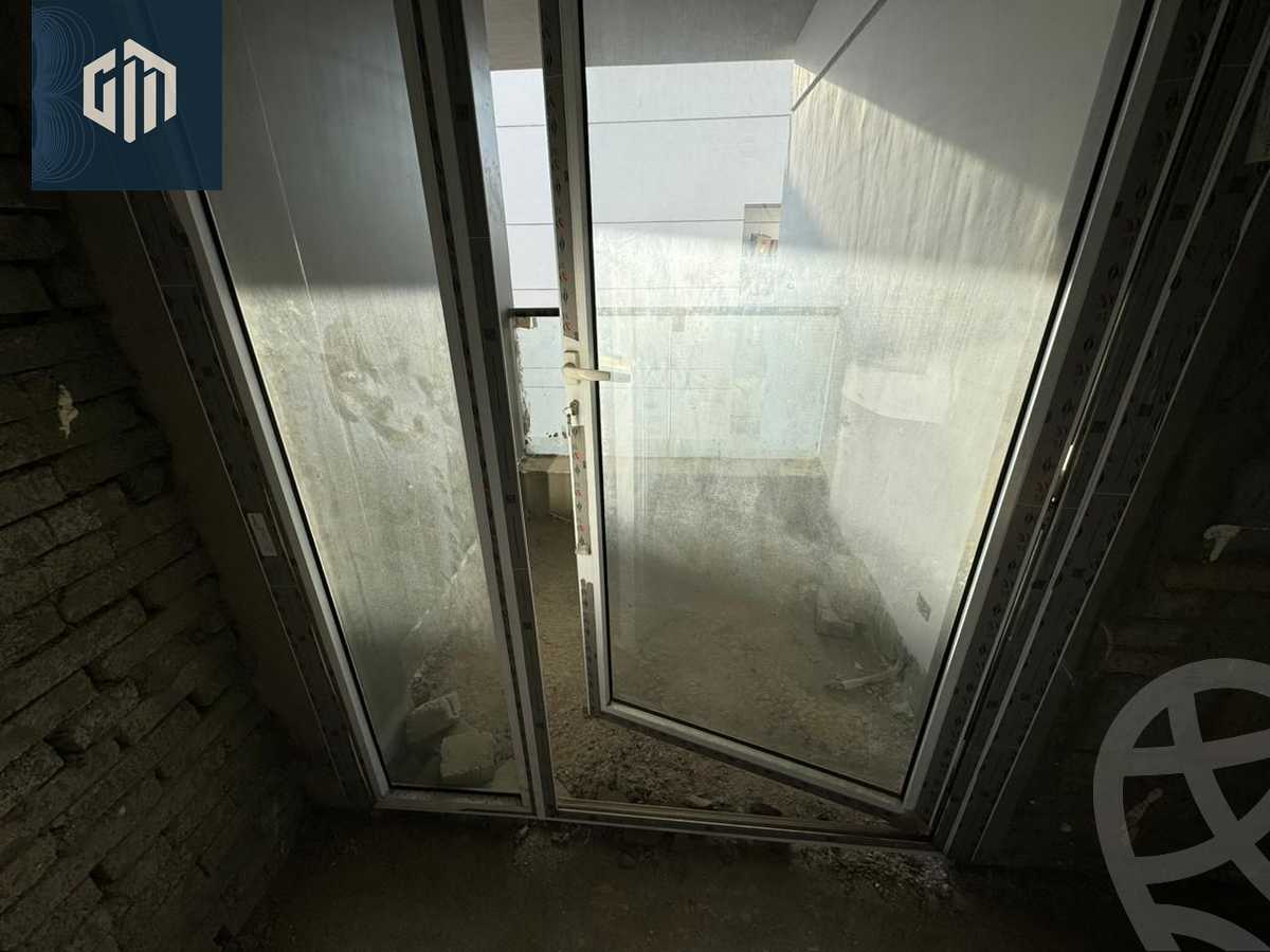 https://aqarmap.com.eg/en/listing/5758279-for-sale-cairo-new-cairo-compounds-hyde-park