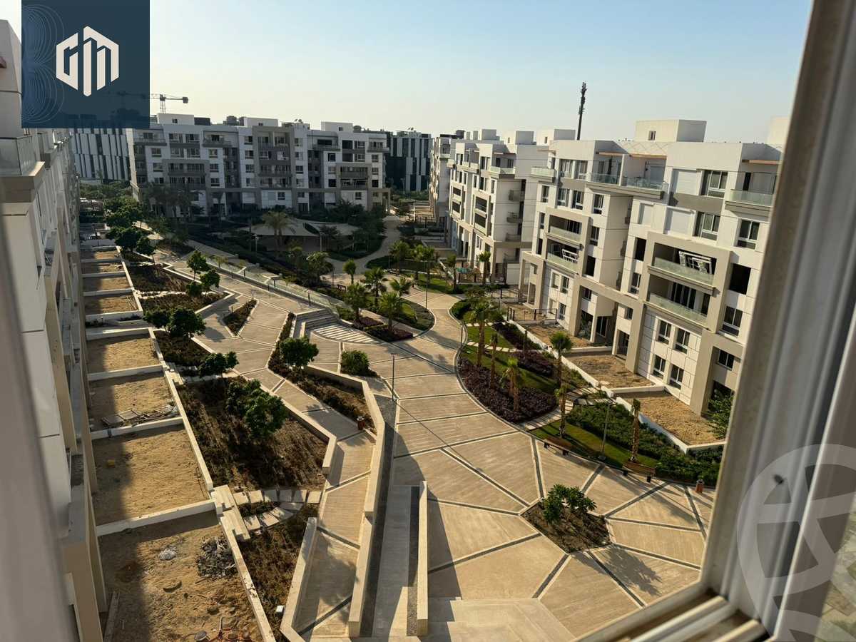https://aqarmap.com.eg/en/listing/5758279-for-sale-cairo-new-cairo-compounds-hyde-park