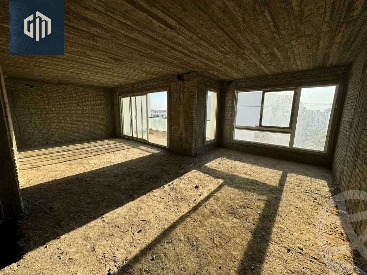 https://aqarmap.com.eg/en/listing/5758279-for-sale-cairo-new-cairo-compounds-hyde-park