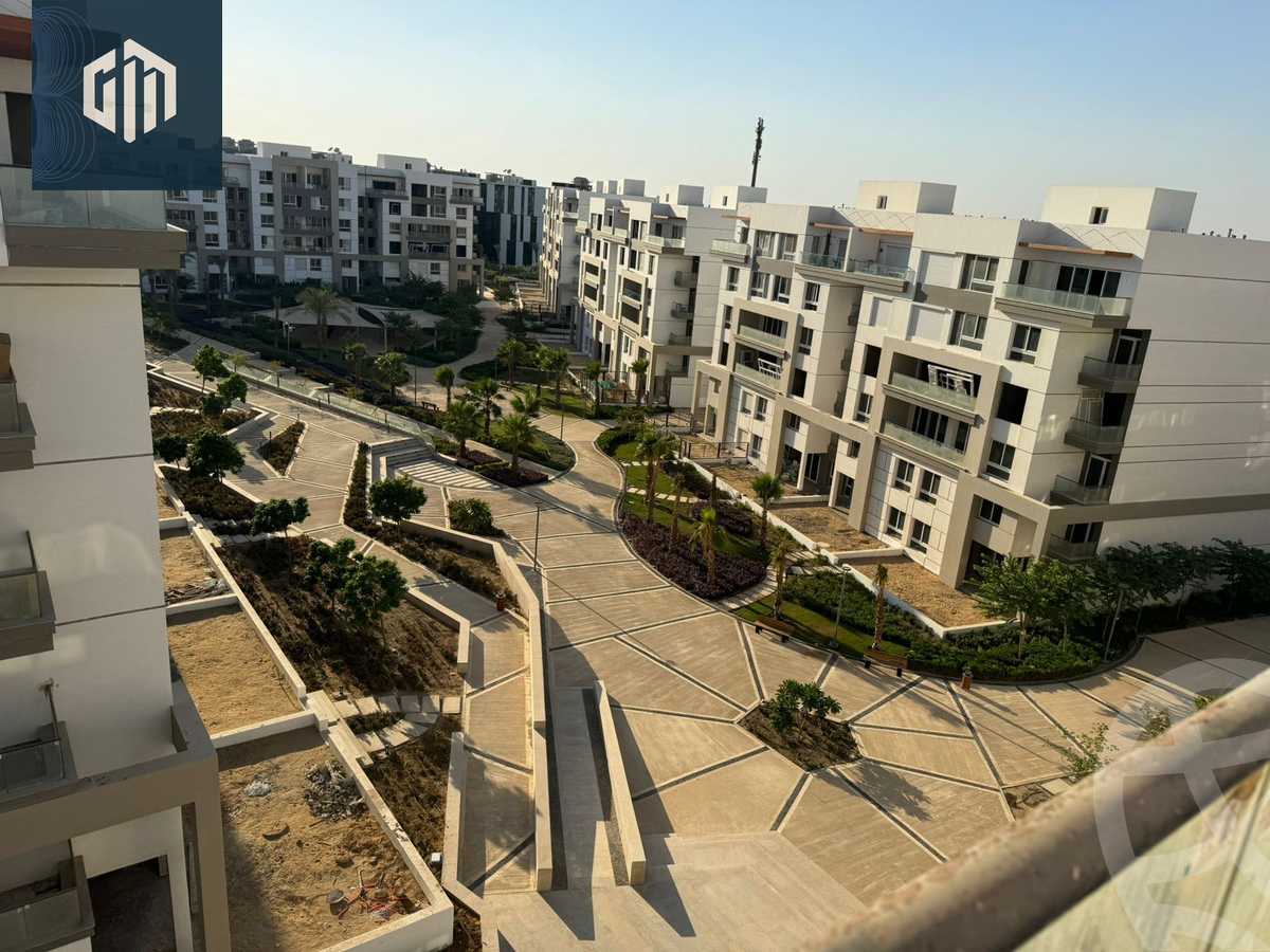 https://aqarmap.com.eg/en/listing/5758279-for-sale-cairo-new-cairo-compounds-hyde-park